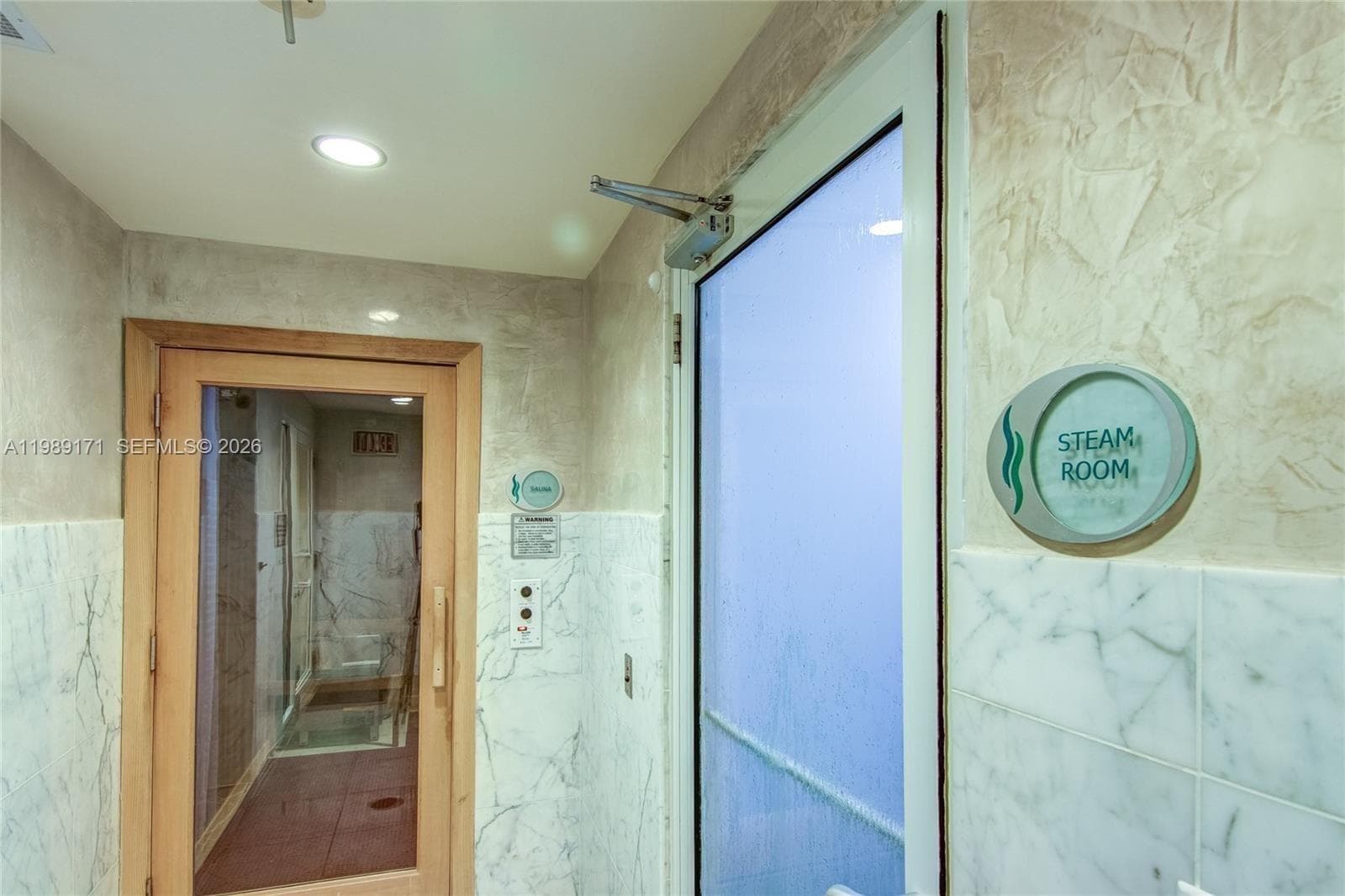 244 Biscayne Blvd # 3707, Miami FL 33132 — 34