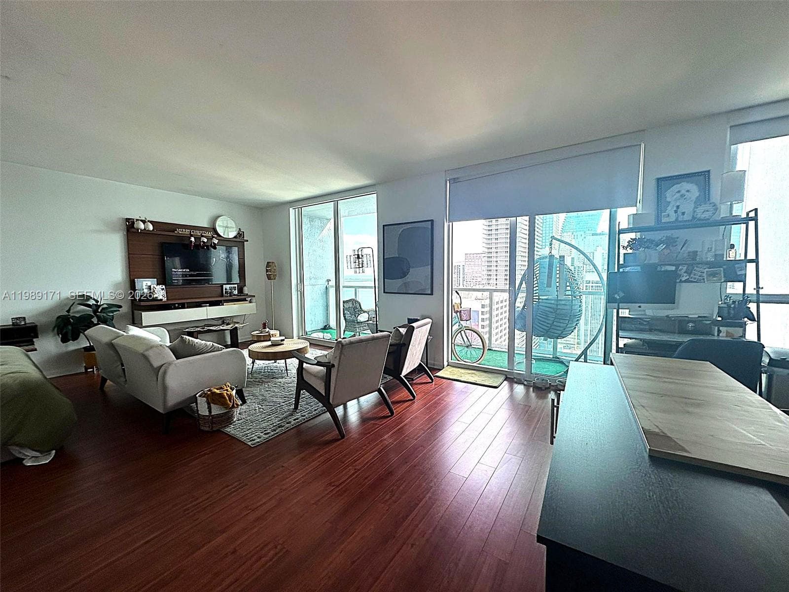 244 Biscayne Blvd # 3707, Miami FL 33132 — 10