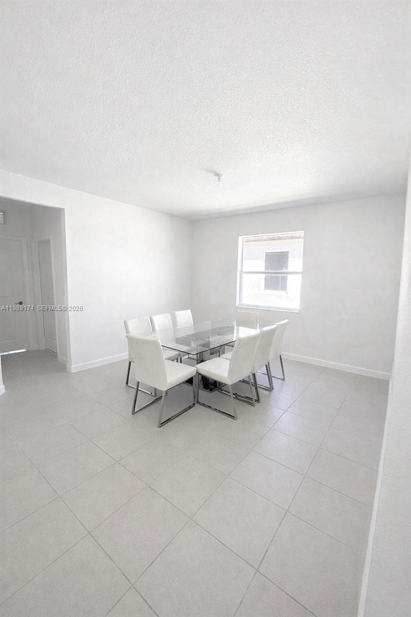 2402 SE 30th St, Homestead FL 33035 — 7