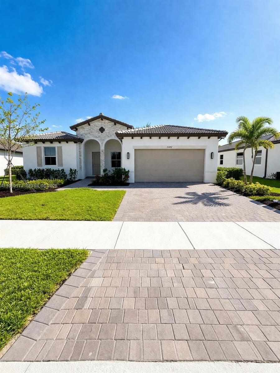 2402 SE 30th St, Homestead FL 33035 — 1