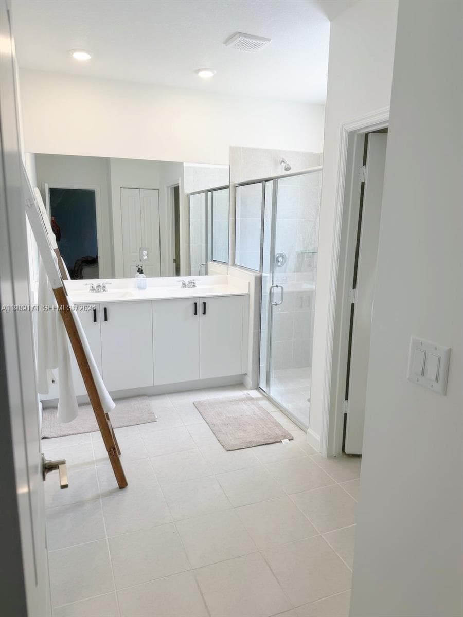 2402 SE 30th St, Homestead FL 33035 — 10