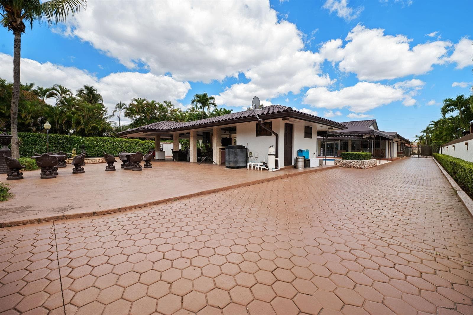 2840 SW 128th Avenue, Miami FL 33175 — 43