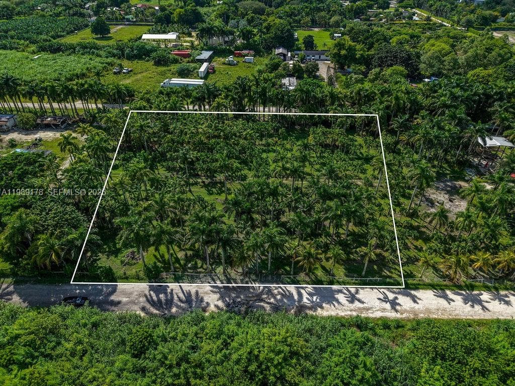 10650 SW 206th Ave, Miami FL 33187 — 14