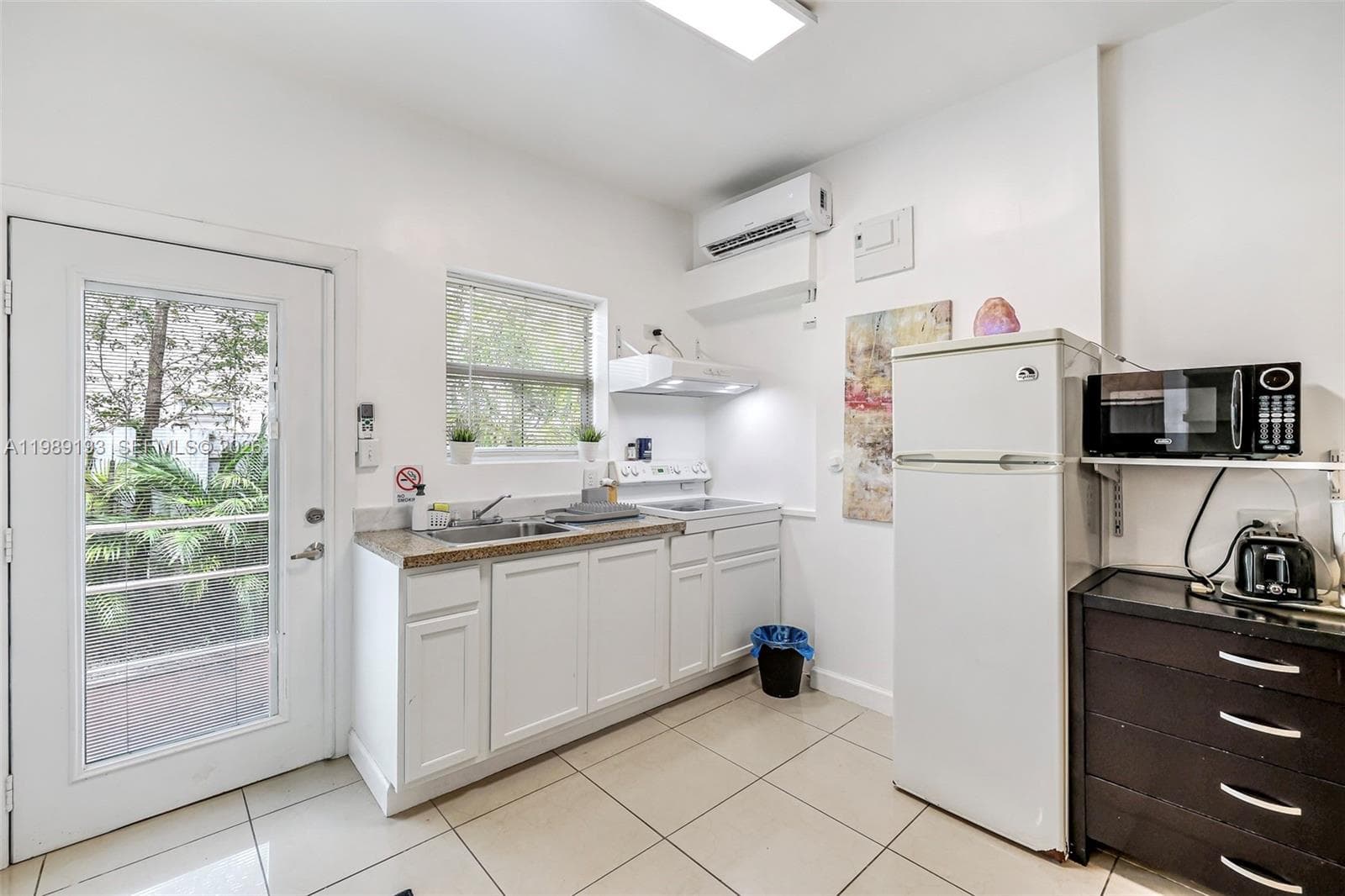 12085 W Dixie Hwy, Biscayne Park FL 33161 — 13