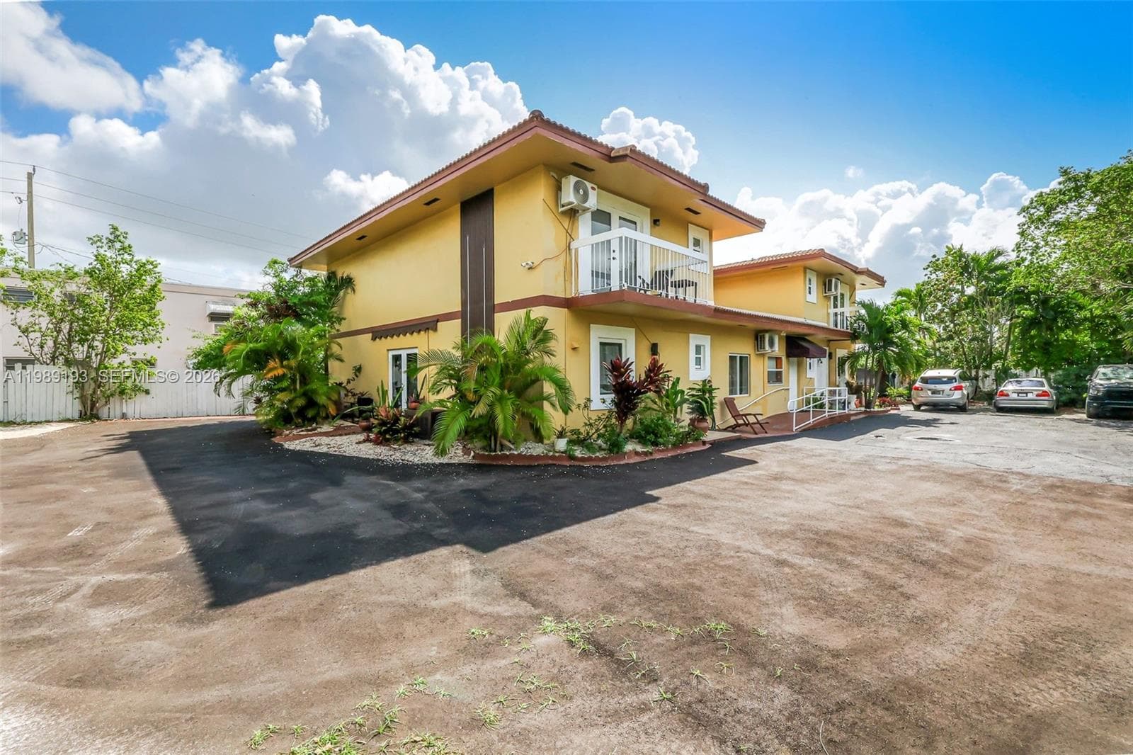 12085 W Dixie Hwy, Biscayne Park FL 33161 — 10