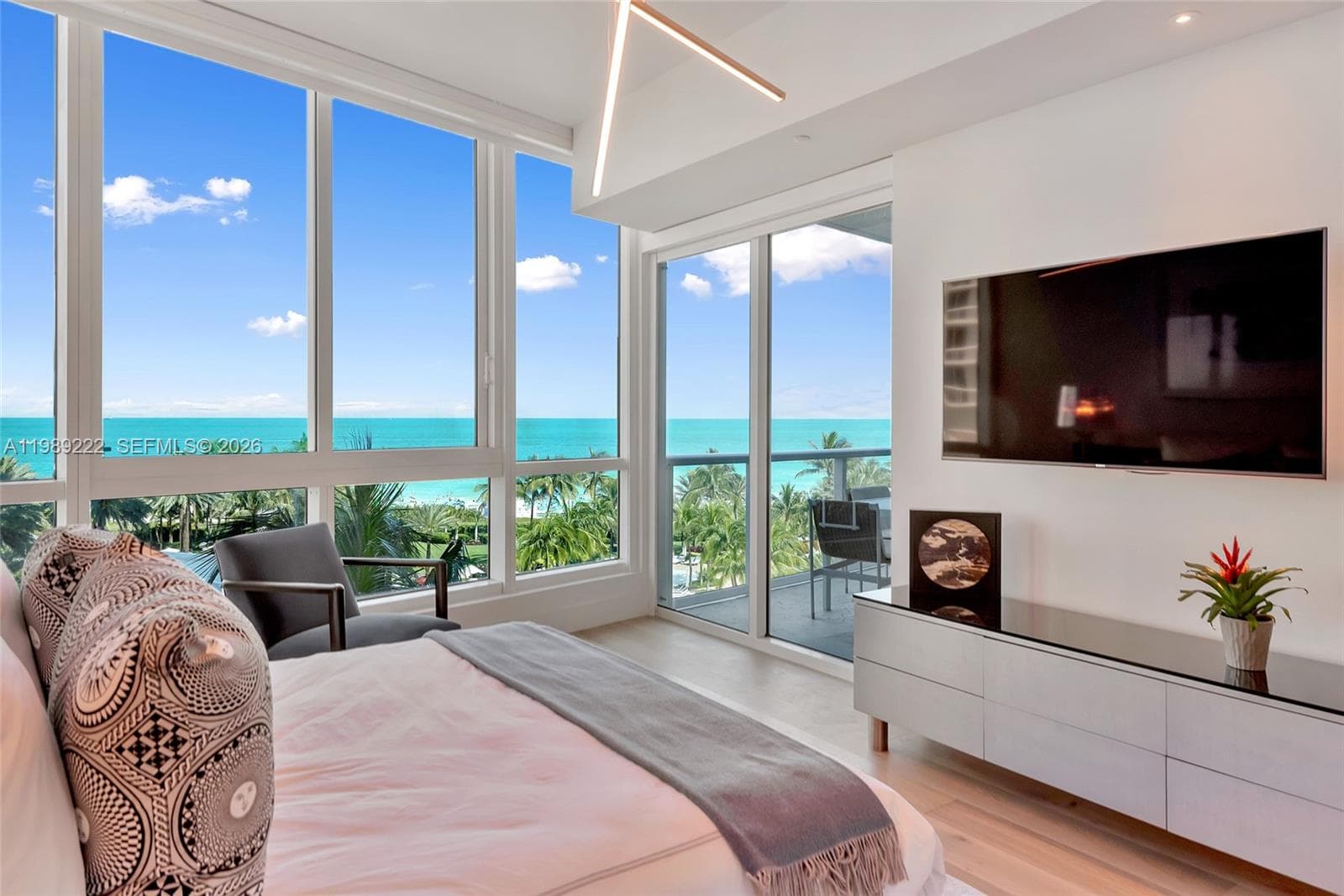 100 S Pointe Dr # 708, Miami Beach FL 33139 — 11
