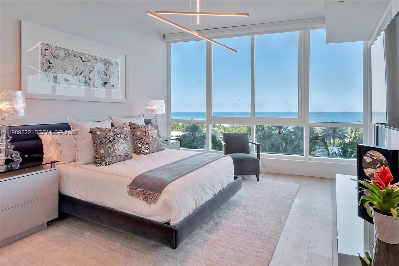 100 S Pointe Dr # 708, Miami Beach FL 33139 — 35