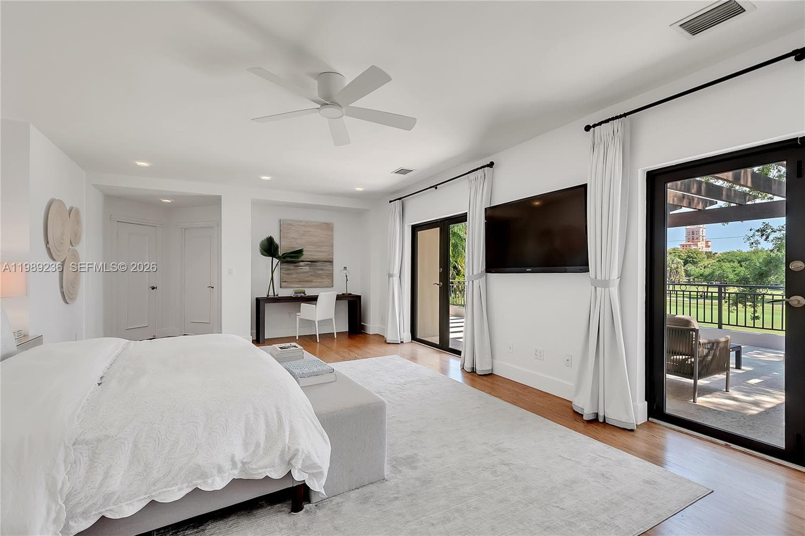3425 Alhambra Cir, Coral Gables FL 33134 — 42