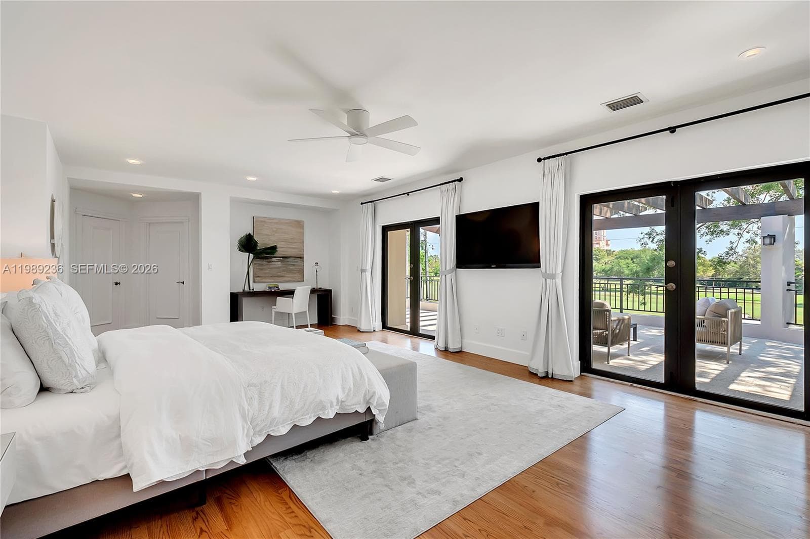 3425 Alhambra Cir, Coral Gables FL 33134 — 40