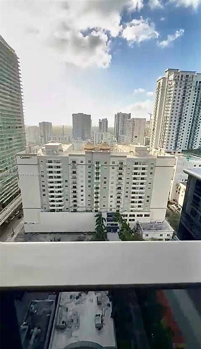 1000 brickell plz # 2008, Miami FL 33131 — 27