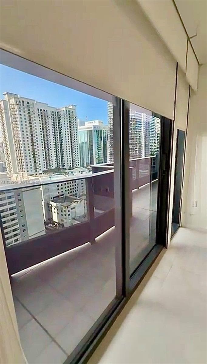 1000 brickell plz # 2008, Miami FL 33131 — 16