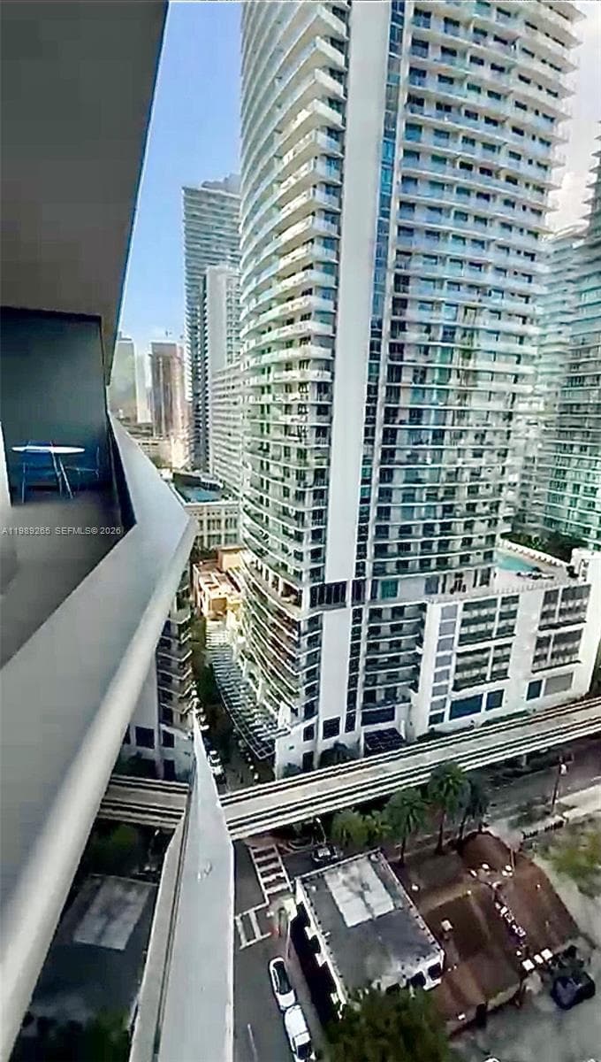 1000 brickell plz # 2008, Miami FL 33131 — 32