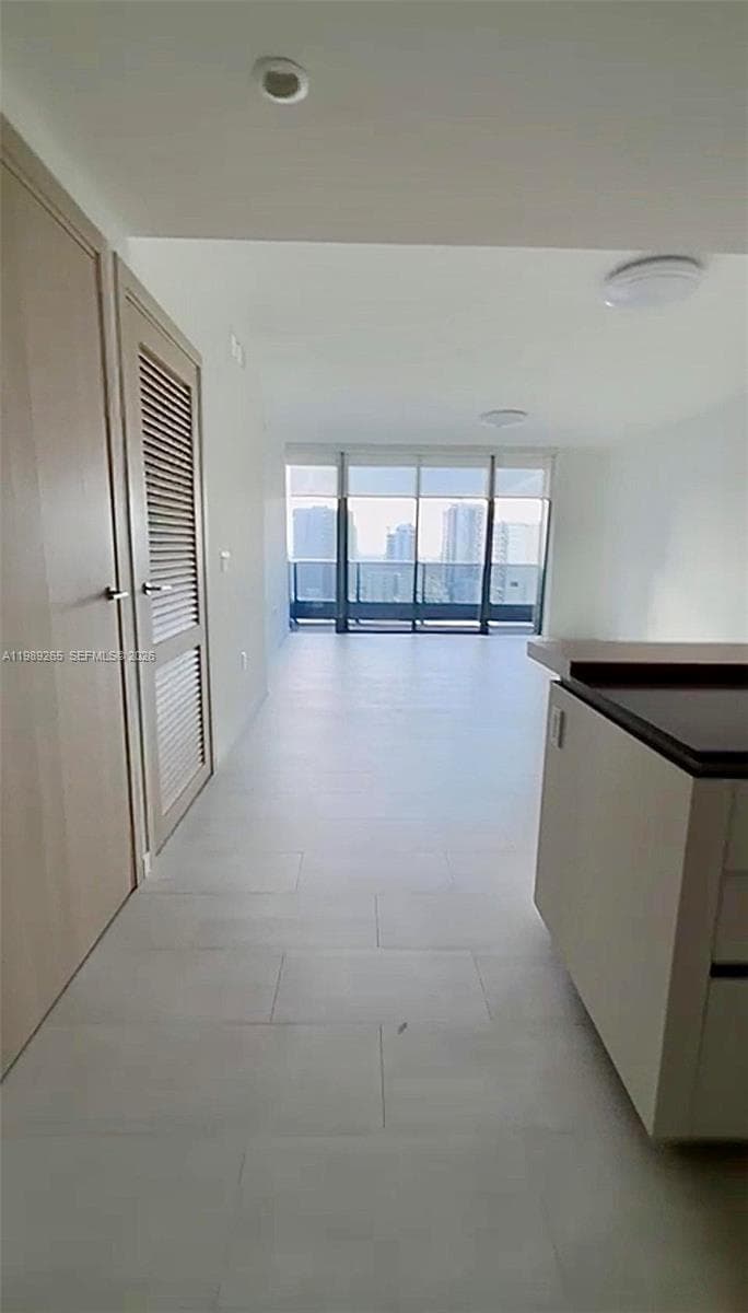 1000 brickell plz # 2008, Miami FL 33131 — 37