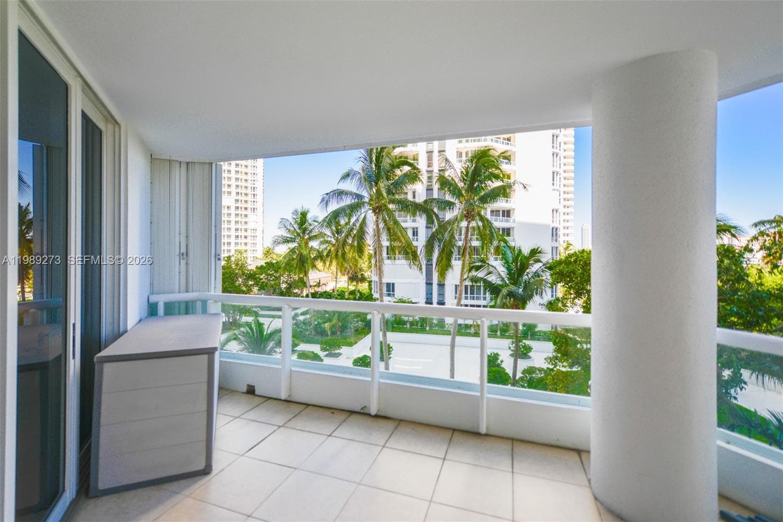 21050 Point Pl # 702, Aventura FL 33180 — 27