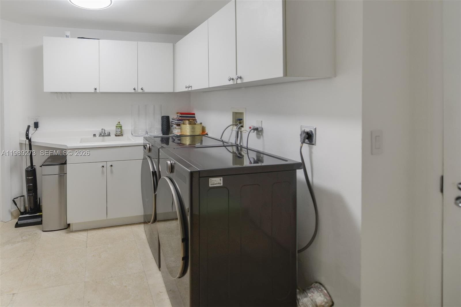 21050 Point Pl # 702, Aventura FL 33180 — 32
