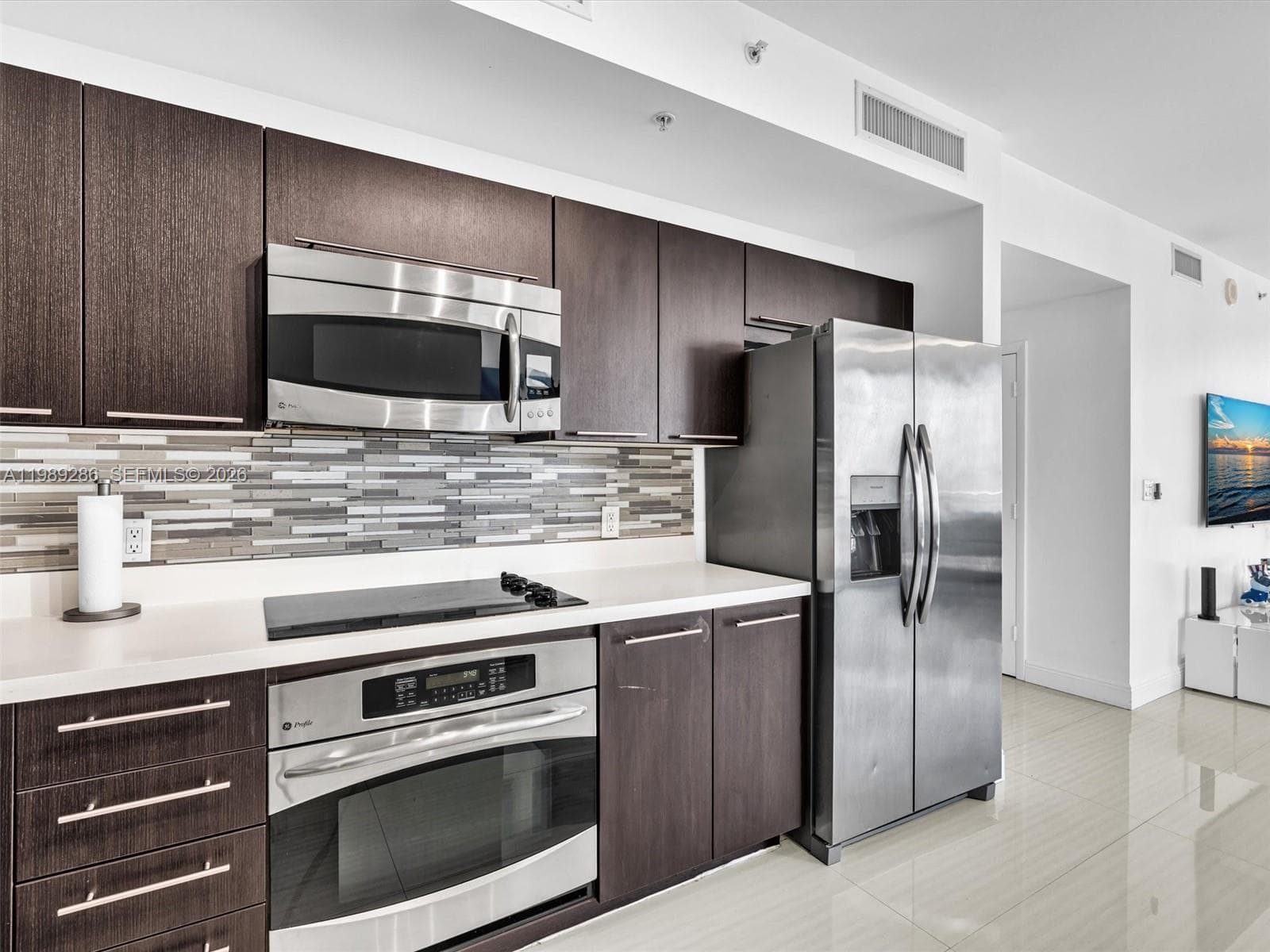 90 SW 3rd St # 2013, Miami FL 33130 — 30