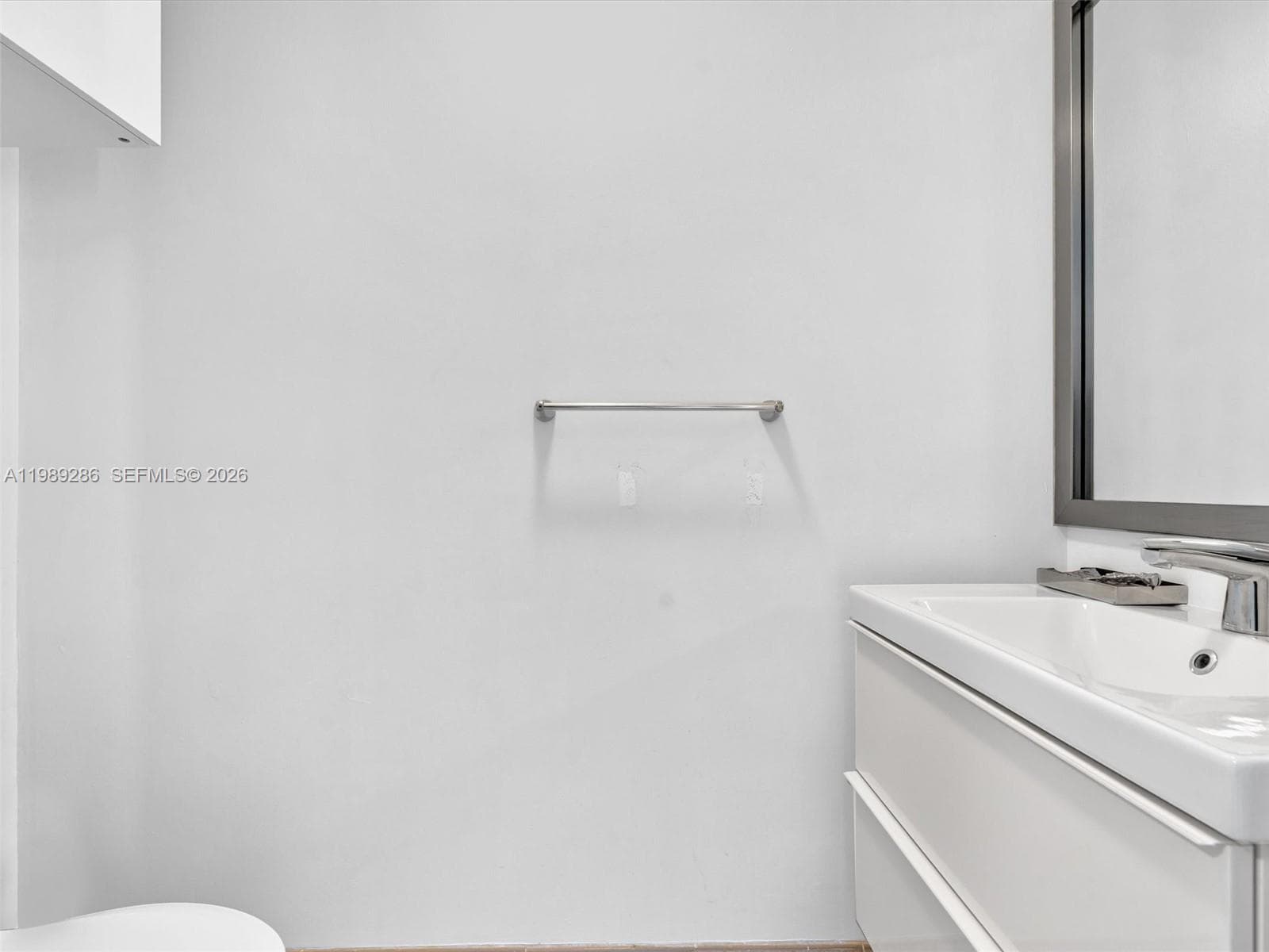 90 SW 3rd St # 2013, Miami FL 33130 — 25