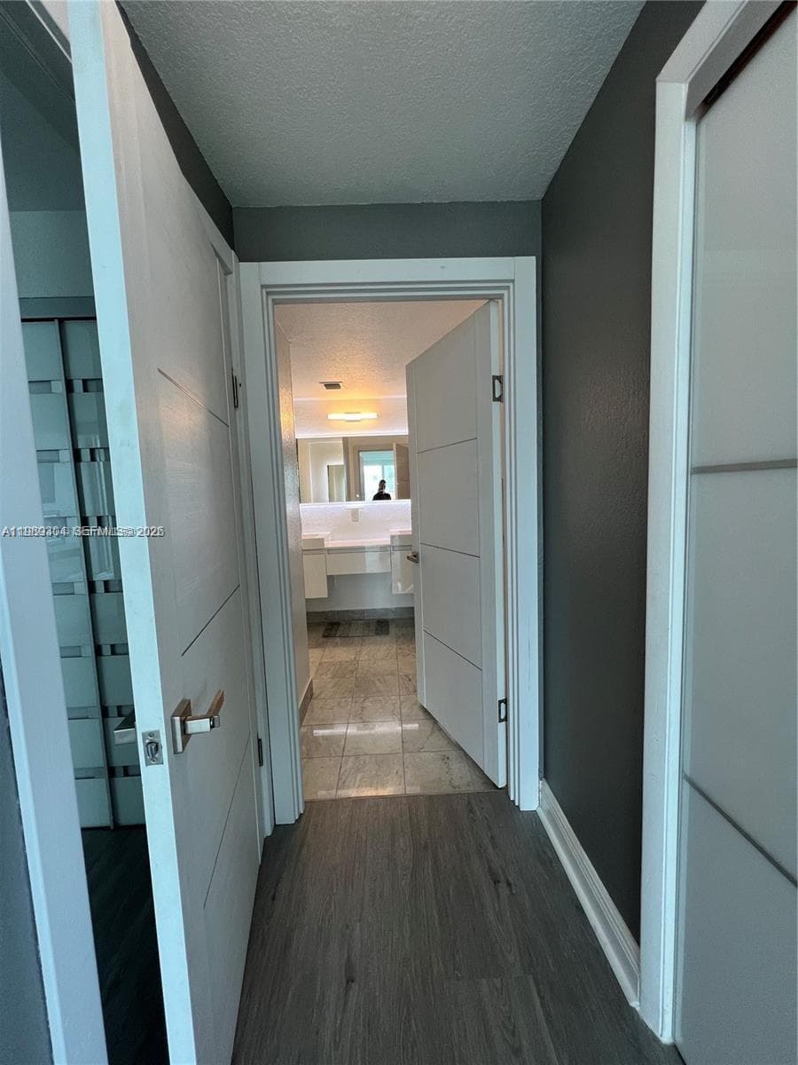 500 NE 29th St # 608, Miami FL 33137 — 21