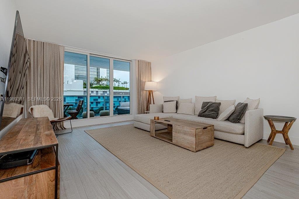 Roney Palace Condo, Miami Beach, FL — 3