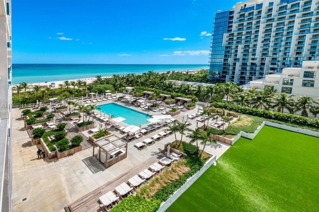 Roney Palace Condo, Miami Beach, FL — 1