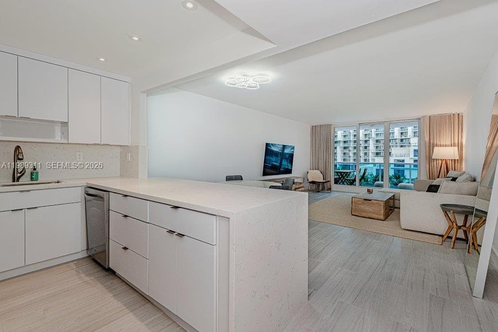 Roney Palace Condo, Miami Beach, FL — 11