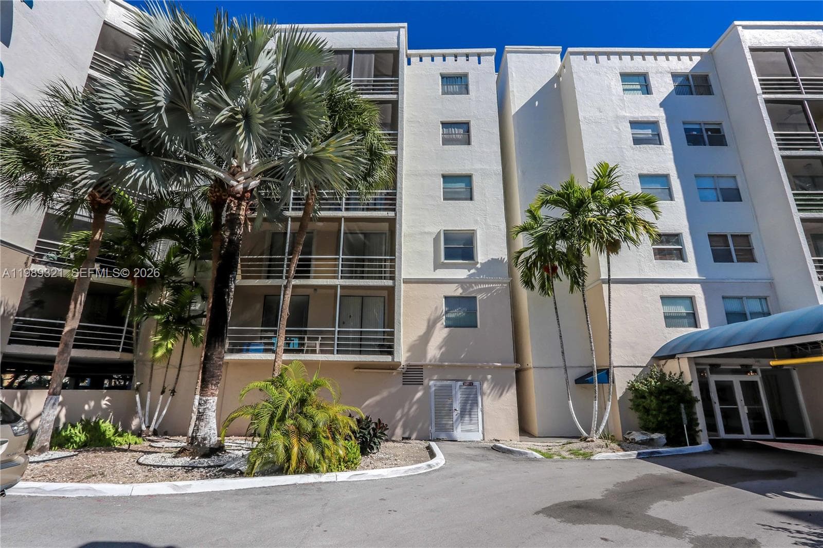 2821 N Miami Beach Blvd # 2K, North Miami Beach FL 33160 — 5