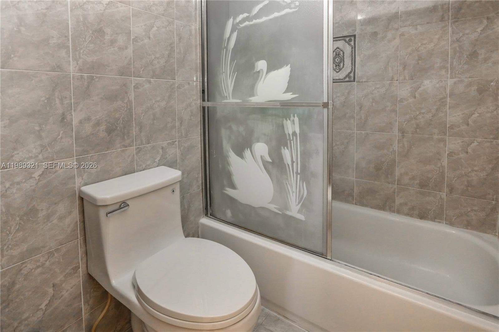 2821 N Miami Beach Blvd # 2K, North Miami Beach FL 33160 — 24