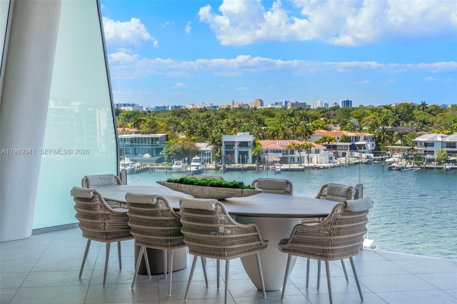 5 Grove Isle Dr, Coconut Grove FL 33131 — 22