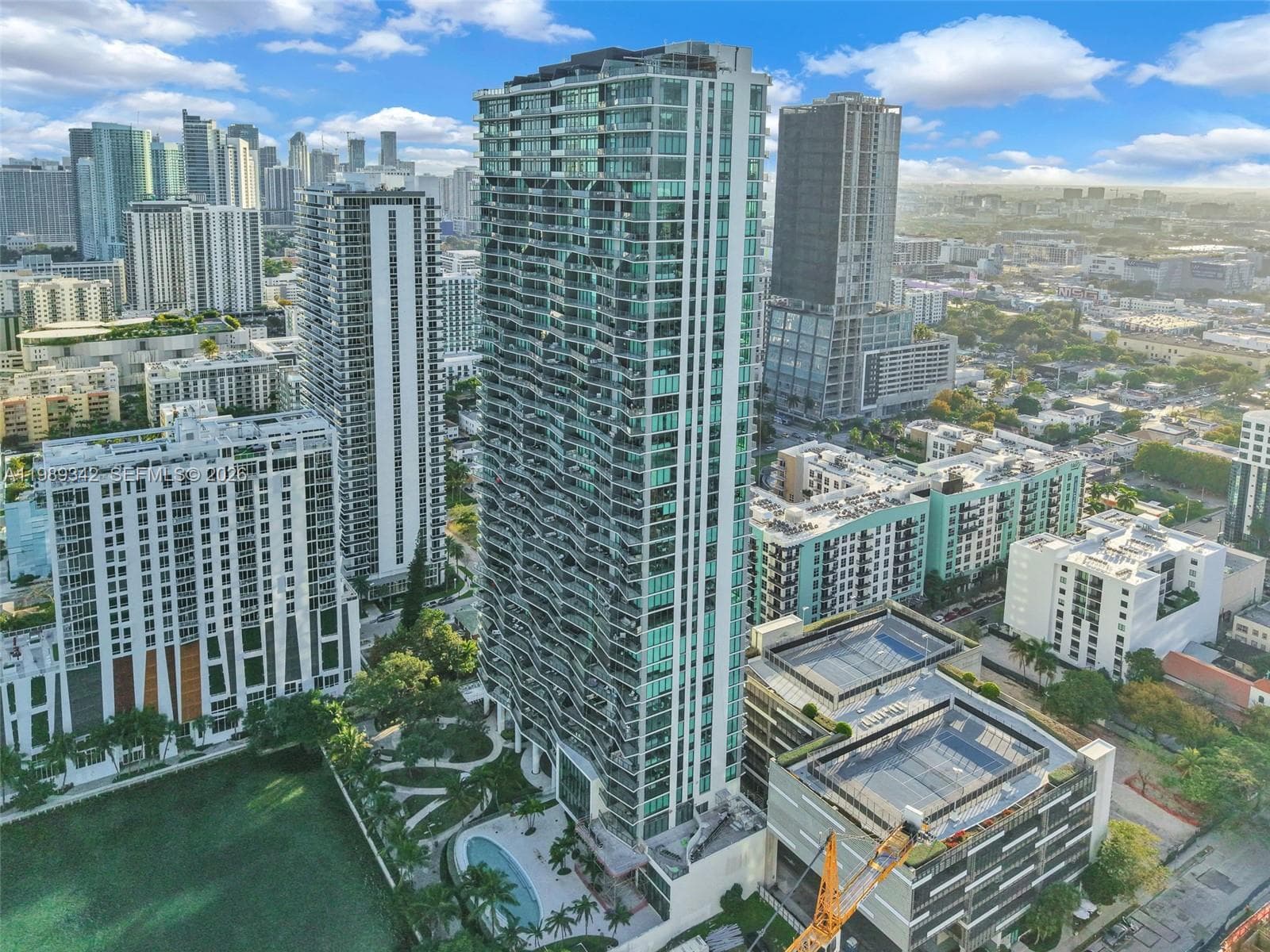 460 NE 28th St # 601, Miami FL 33137 — 32