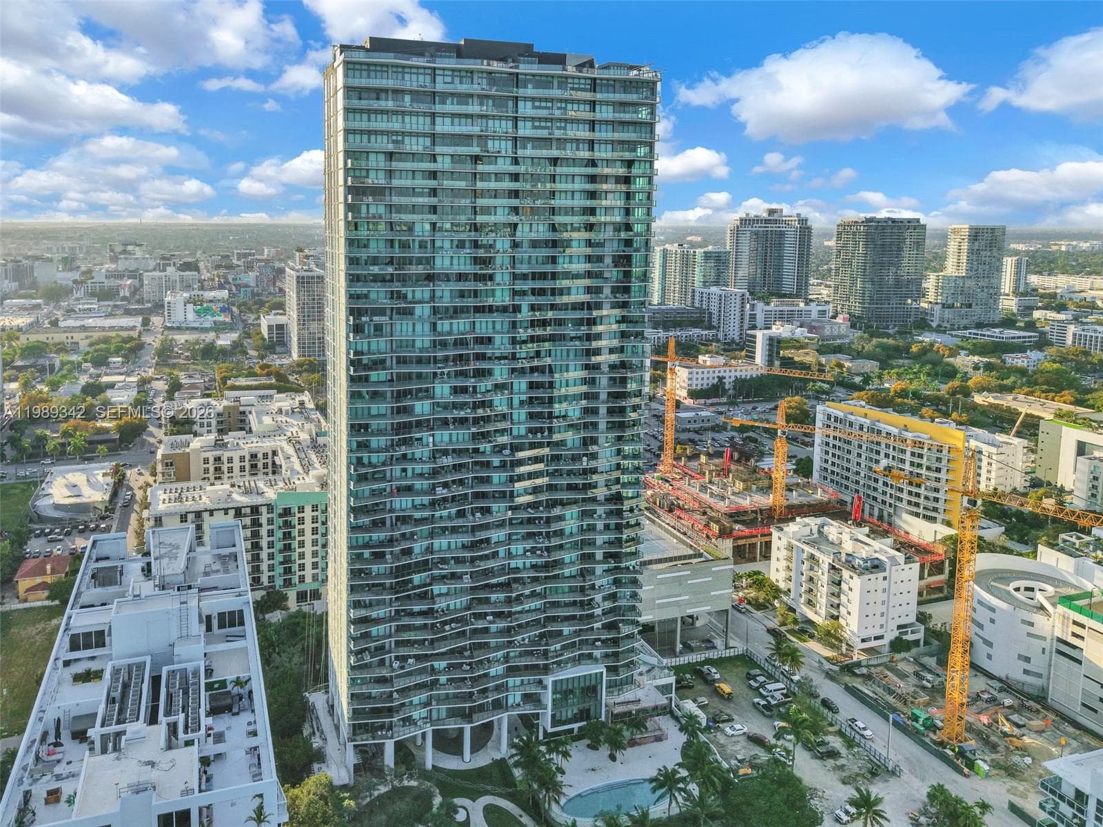 460 NE 28th St # 601, Miami FL 33137 — 28