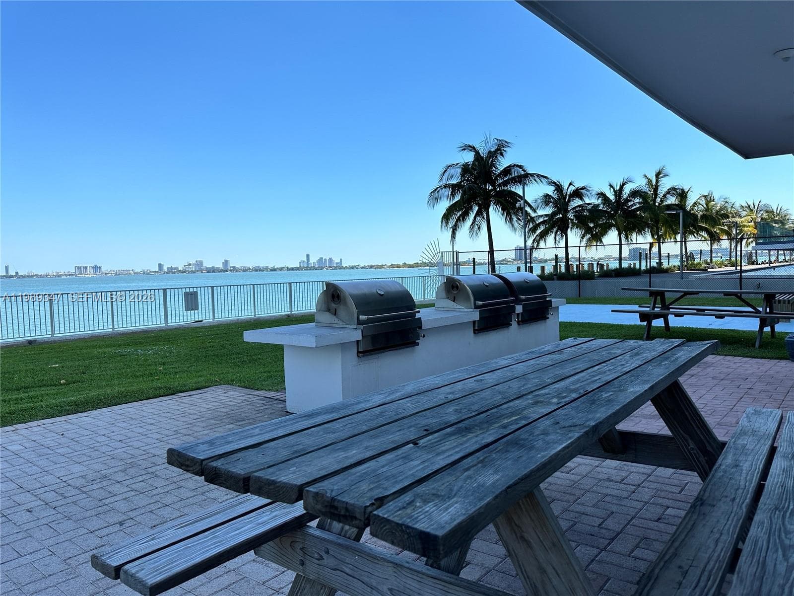 3301 NE 5th AVE # 1212, Miami FL 33137 — 36