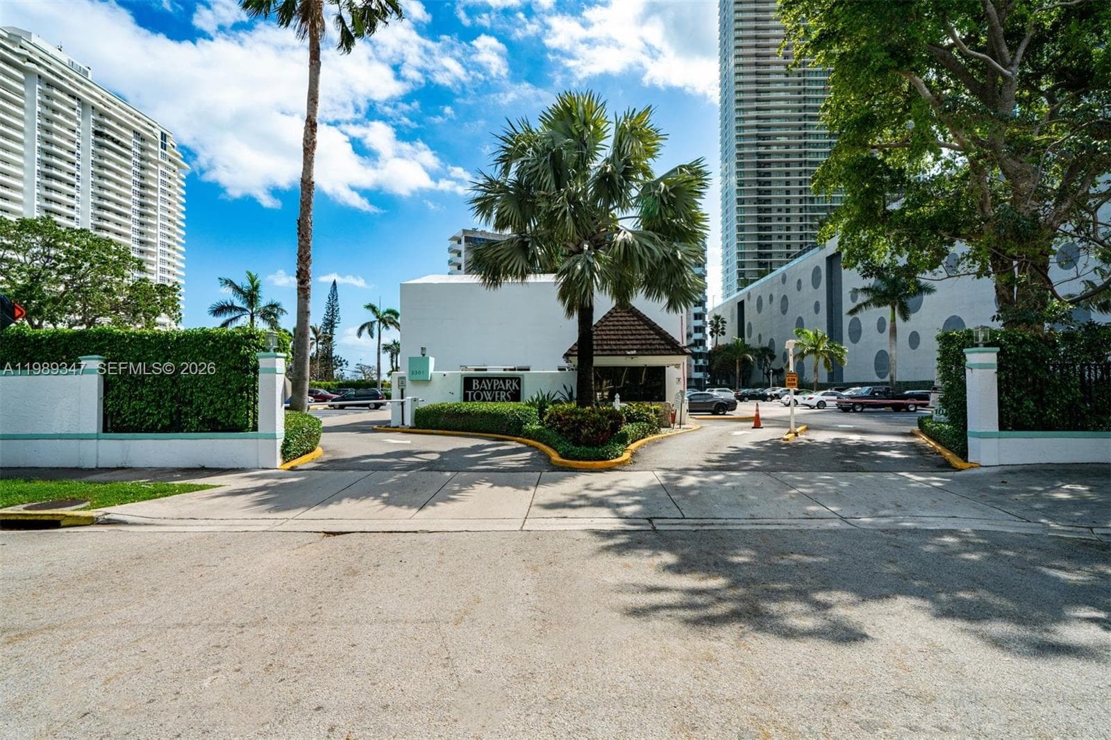 3301 NE 5th AVE # 1212, Miami FL 33137 — 21