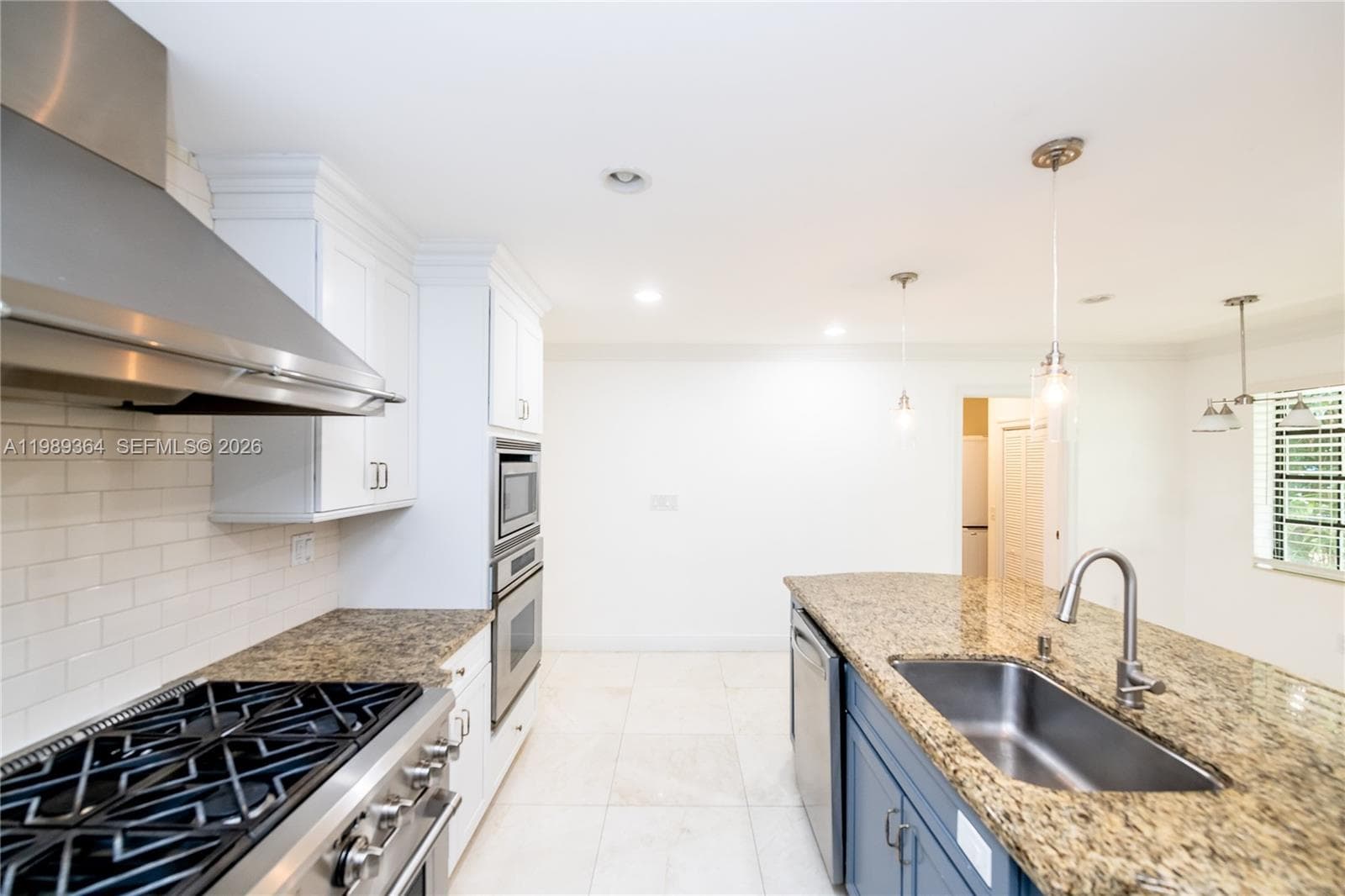 4160 Bay Point Rd, Miami FL 33137 — 23