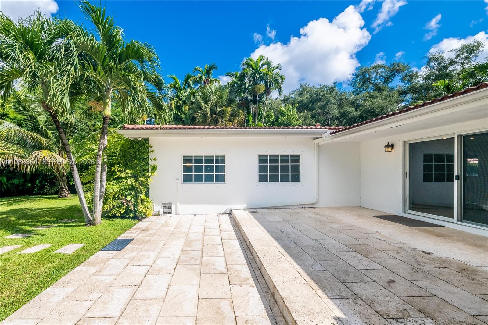 4160 Bay Point Rd, Miami FL 33137 — 52