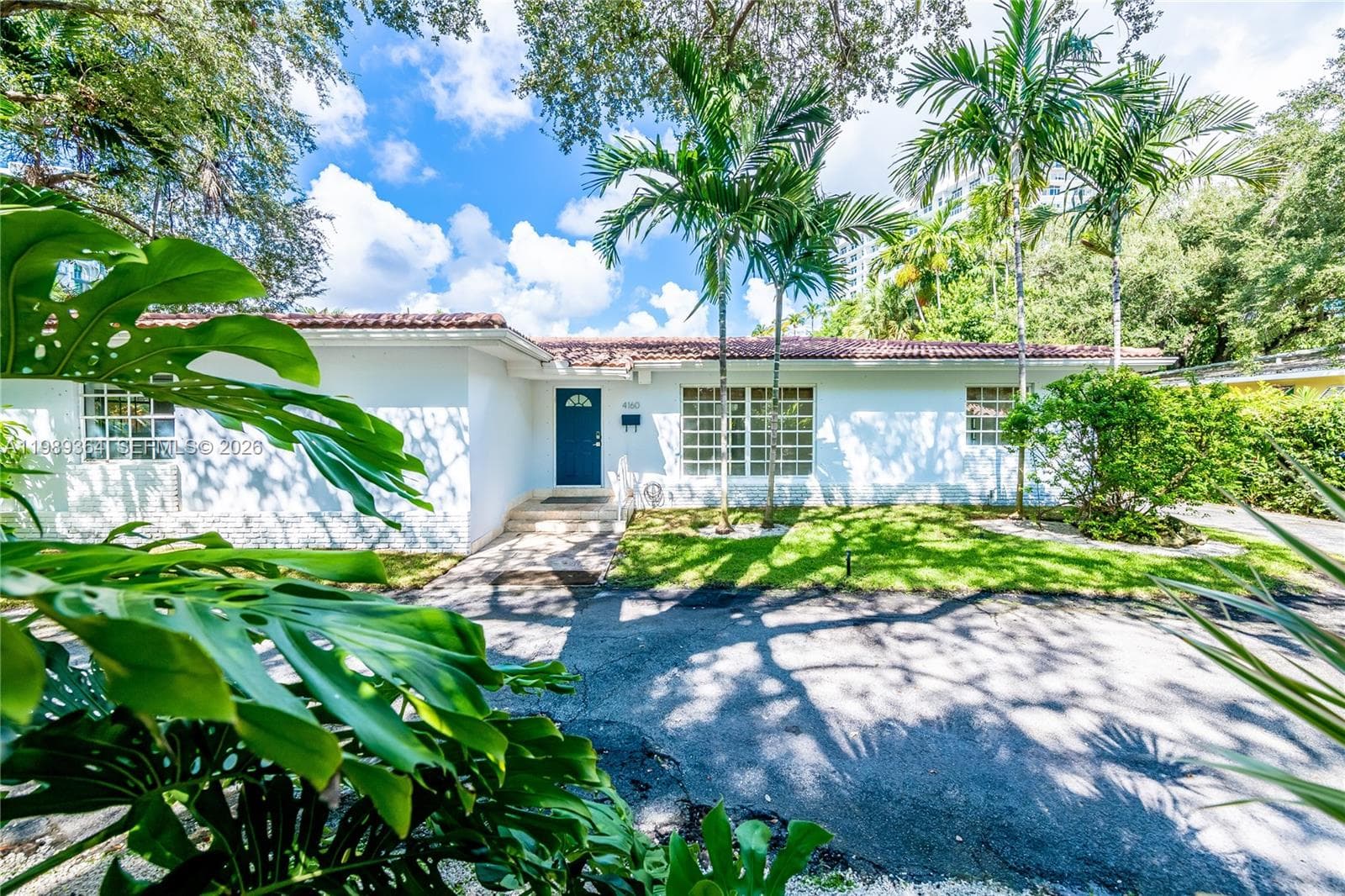 4160 Bay Point Rd, Miami FL 33137 — 1