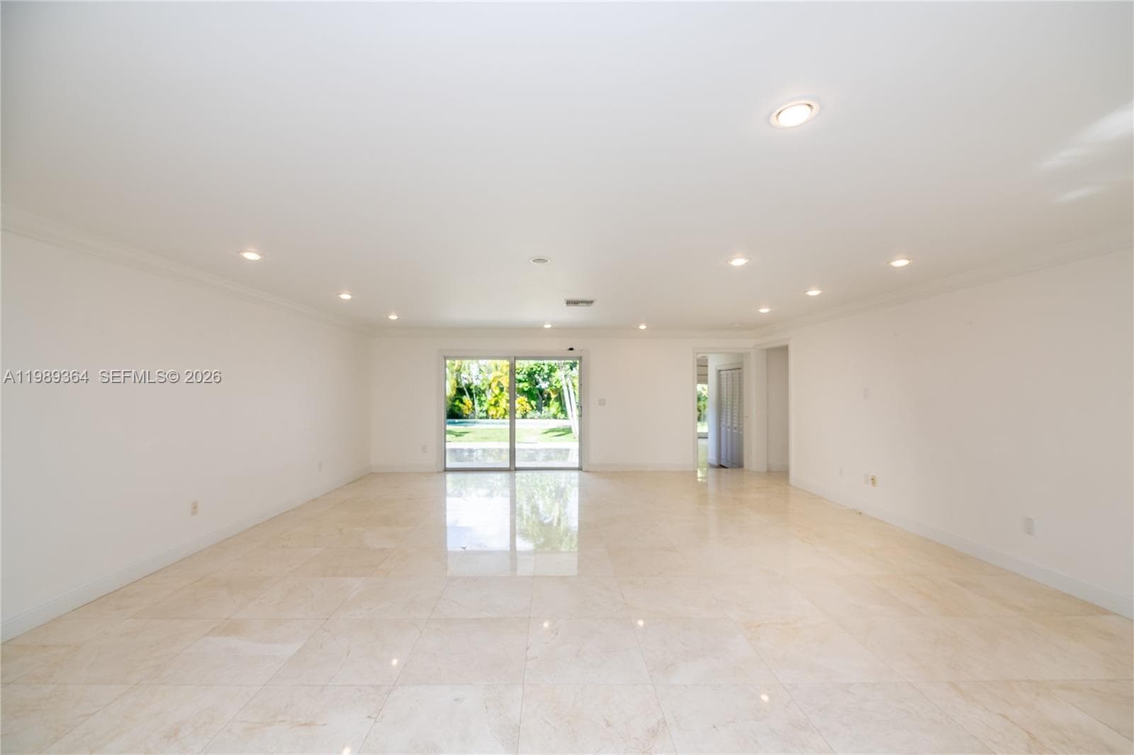 4160 Bay Point Rd, Miami FL 33137 — 9
