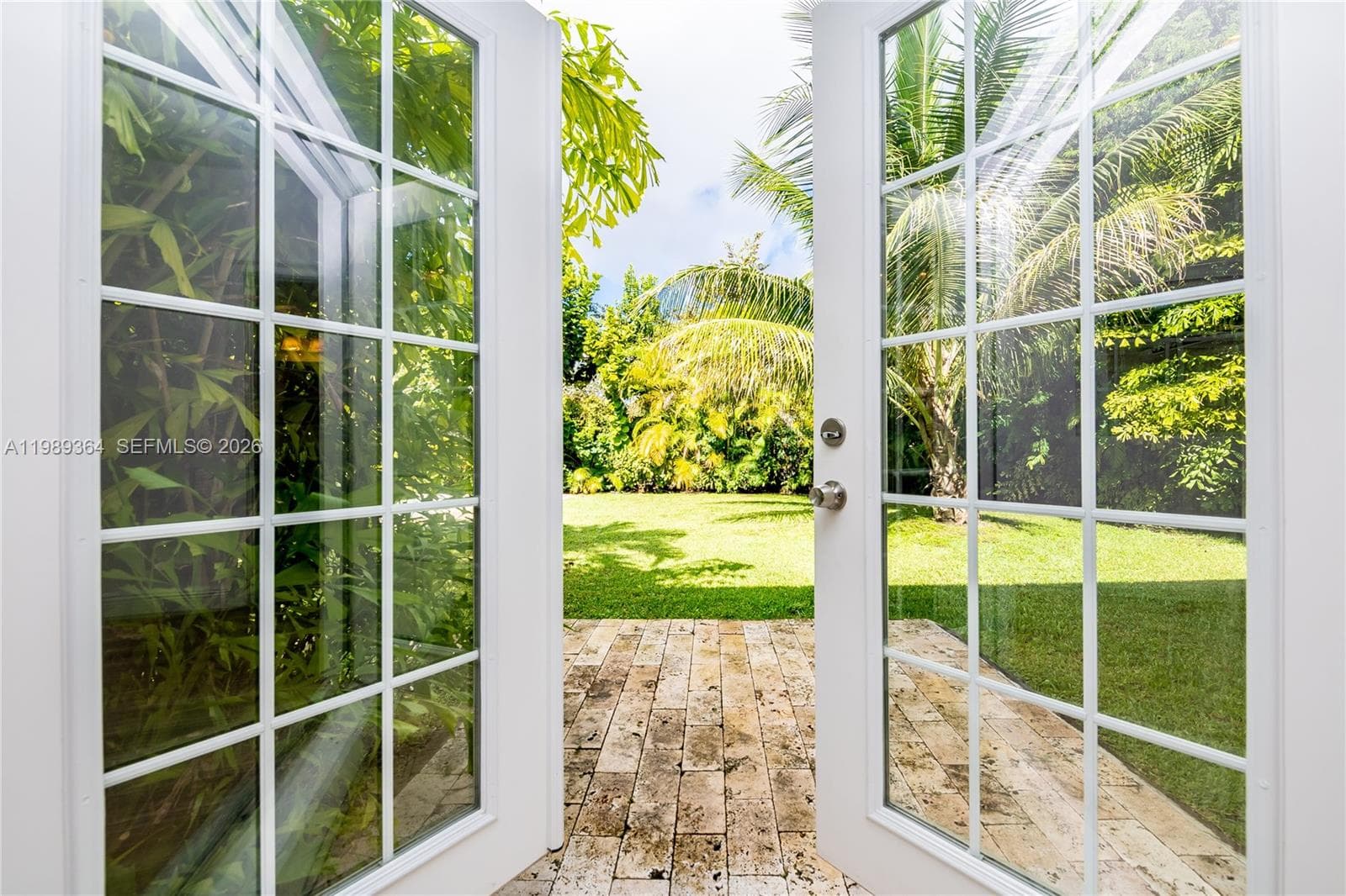 4160 Bay Point Rd, Miami FL 33137 — 35