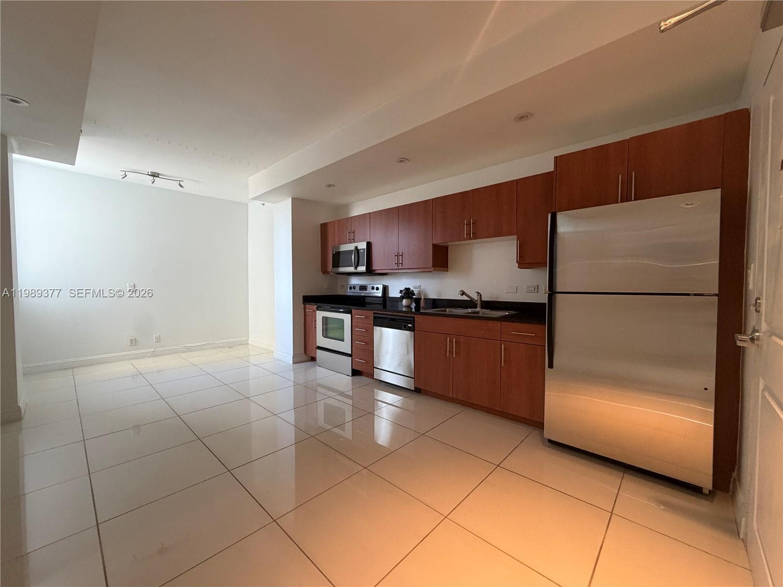 111 E Flagler St # 606, Miami FL 33131 — 1