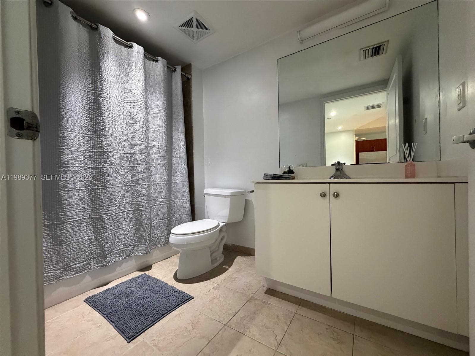 111 E Flagler St # 606, Miami FL 33131 — 8