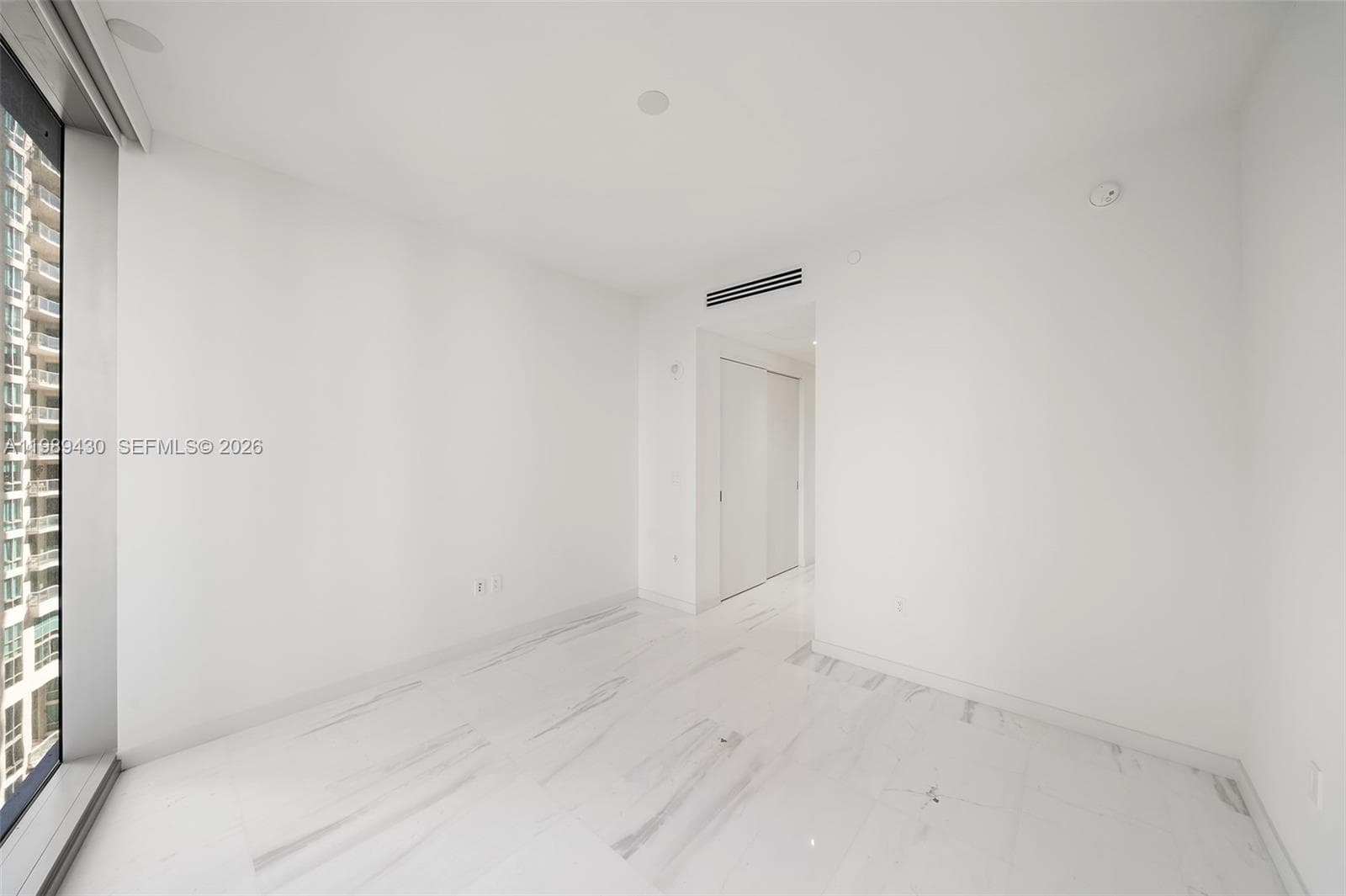 300 Biscayne Blvd Way # 1904C, Miami FL 33131 — 37