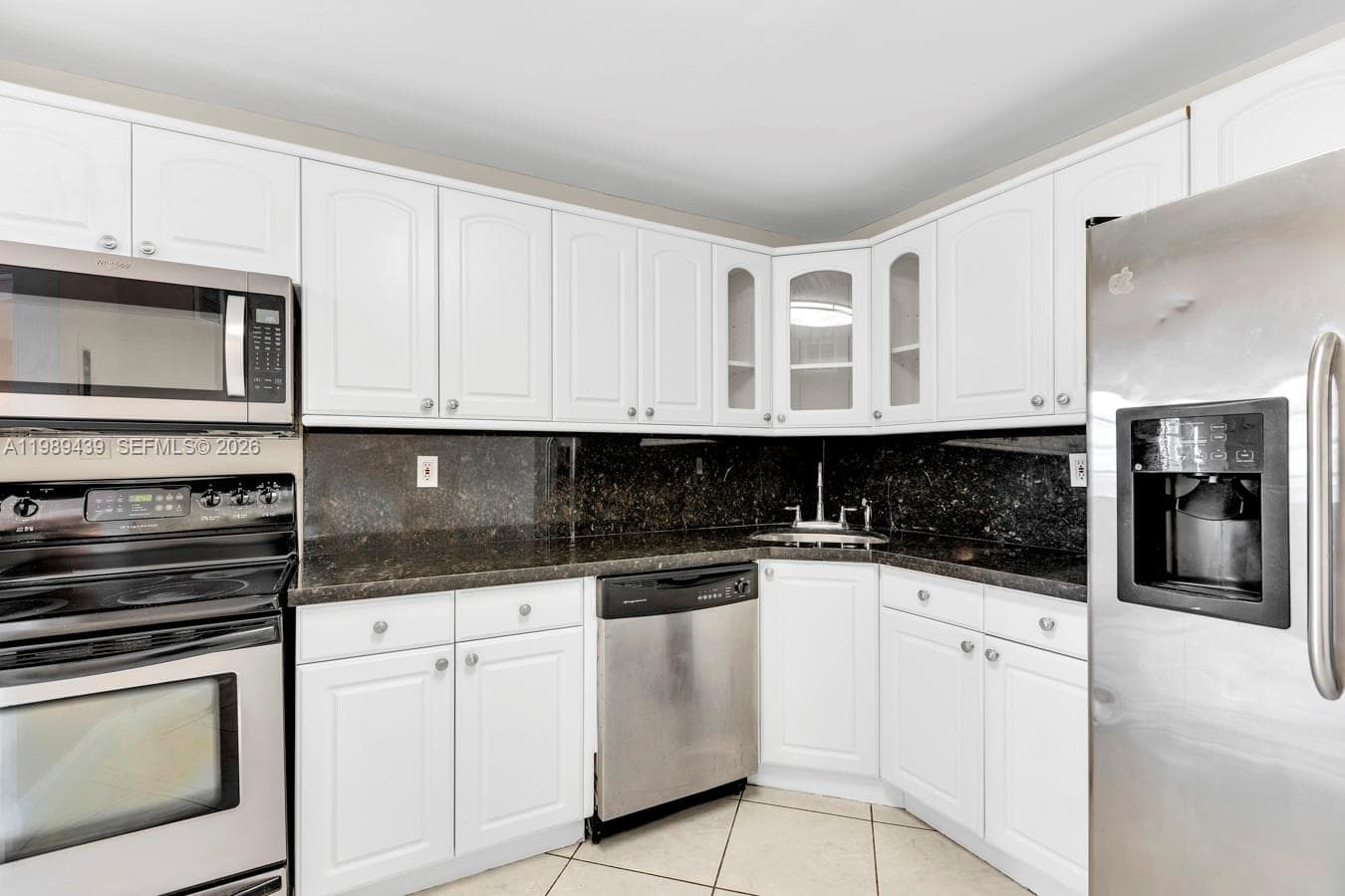 2750 NE 183rd St # 806, Aventura FL 33160 — 2