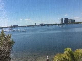 3000 Marcos Dr # P304, Aventura FL 33160 — 6