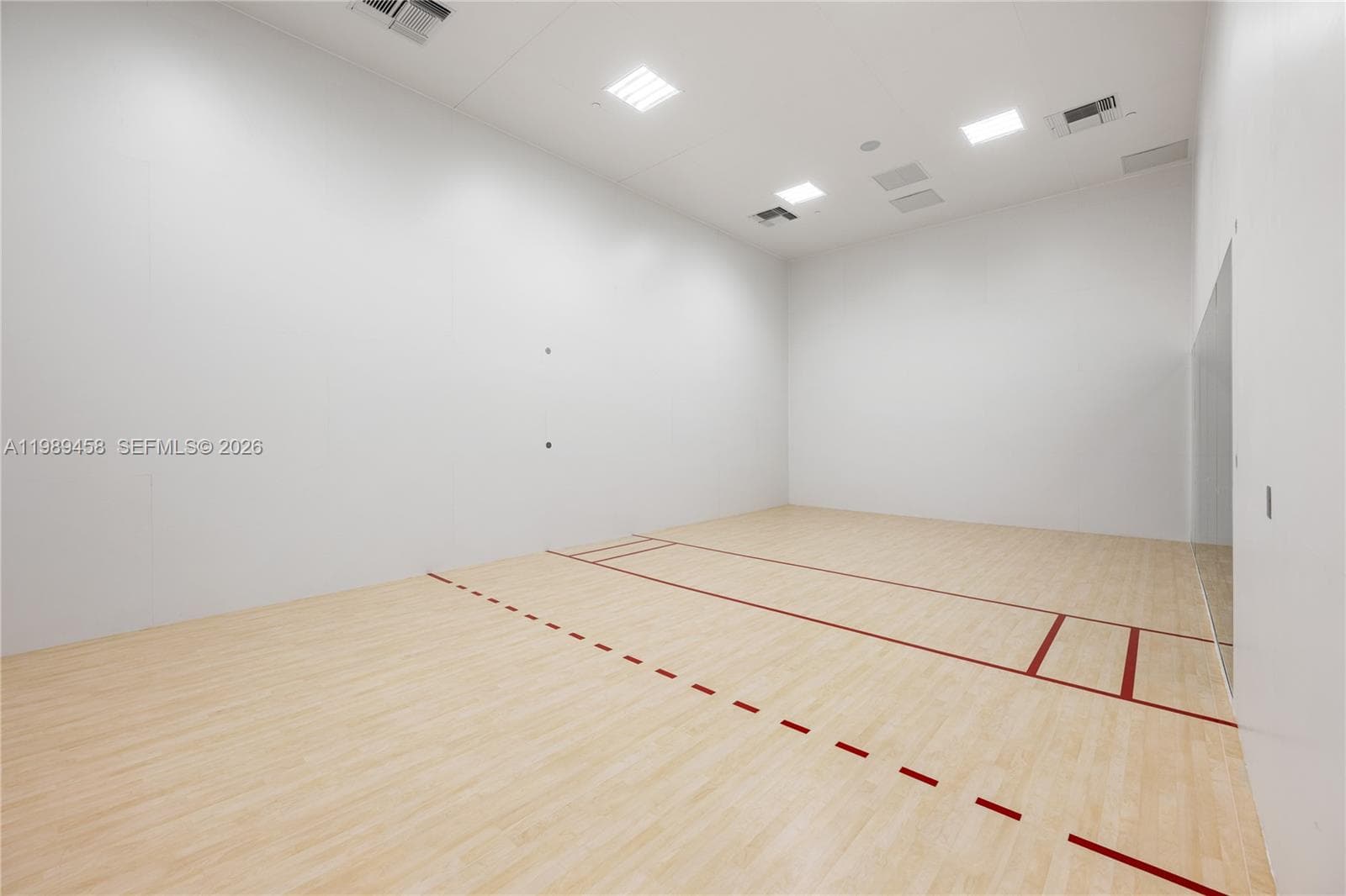 225 N Miami Ave. # 3107, Miami FL 33128 — 39