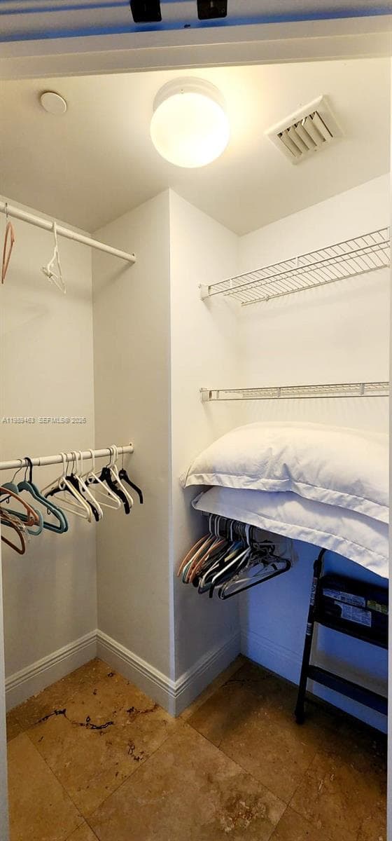 6801 Collins Ave, Miami Beach FL 33141 — 17