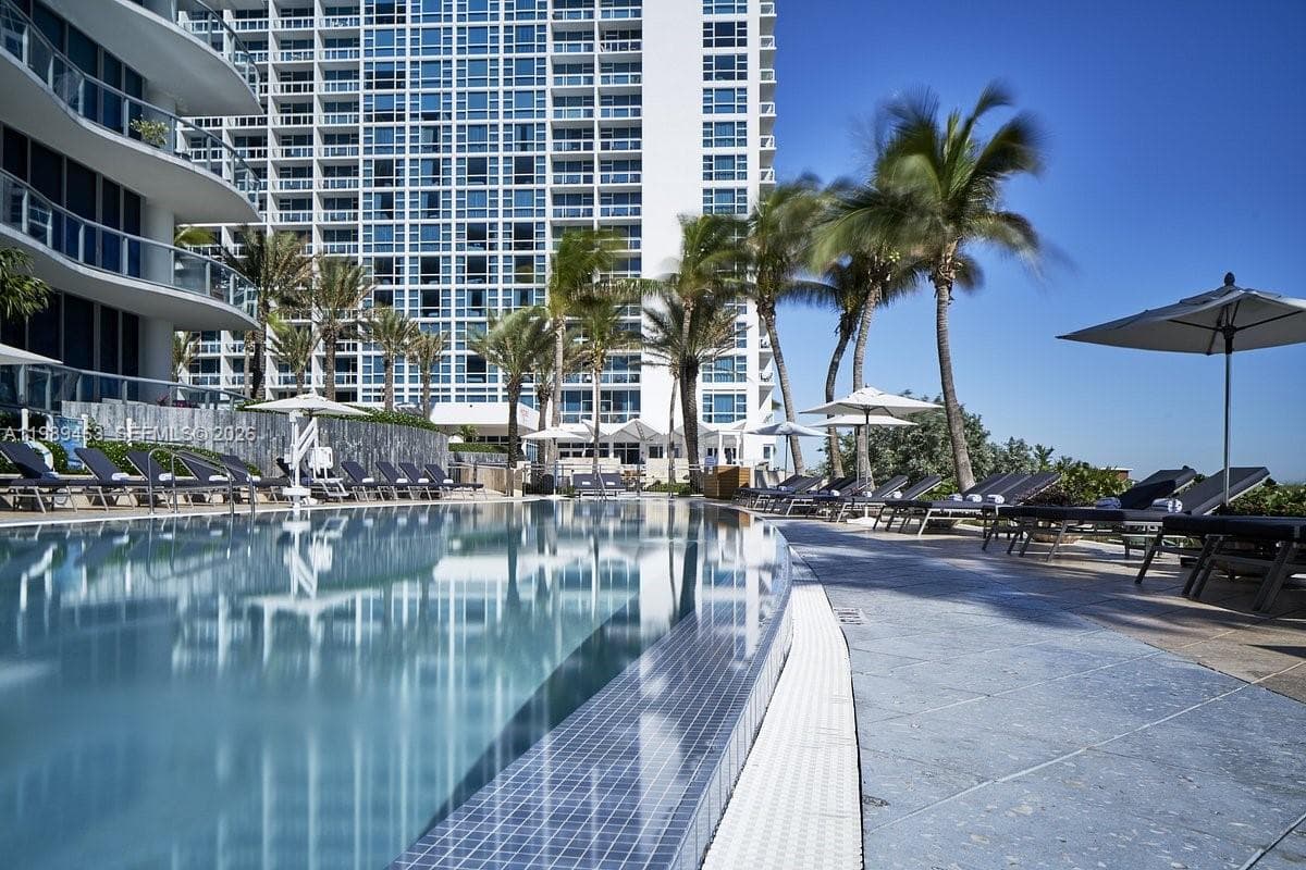 6801 Collins Ave, Miami Beach FL 33141 — 1