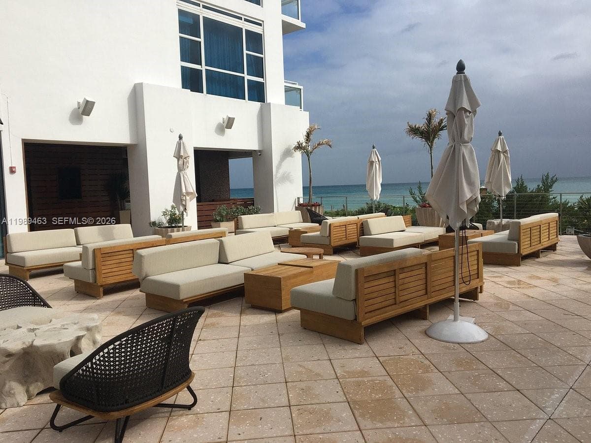 6801 Collins Ave, Miami Beach FL 33141 — 28