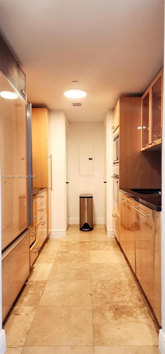 6801 Collins Ave, Miami Beach FL 33141 — 8
