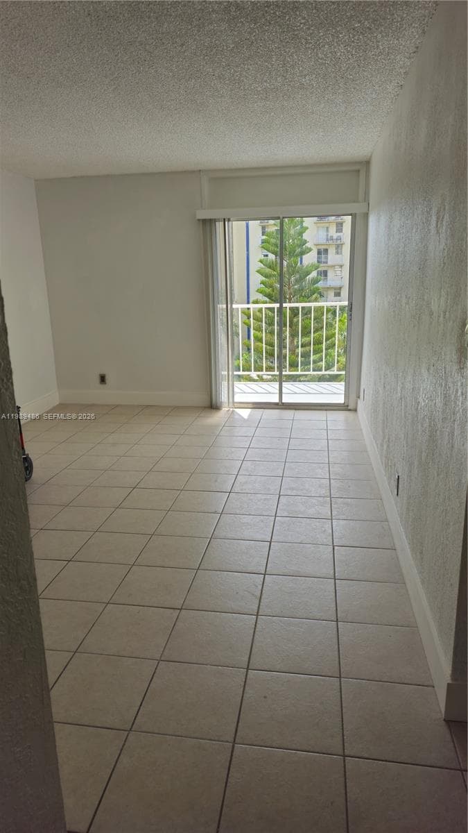 4550 NW 9th St # 505E, Miami FL 33126 — 14