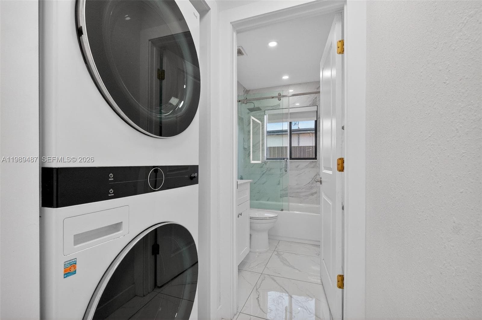2490 NW 44th St # 2490, Miami FL 33142 — 18