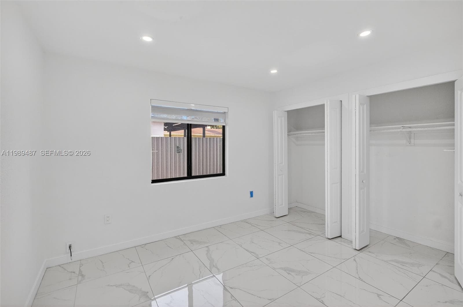 2490 NW 44th St # 2490, Miami FL 33142 — 21
